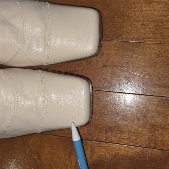 Elegant Cream Leather Calf-High David Aaron Women's Boots - Picture 9 of 12